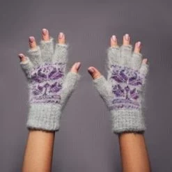 Siberia Spirit Tiny Tulips Fingerless Gloves